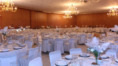 Salón para eventos grandes bodas y banquetes